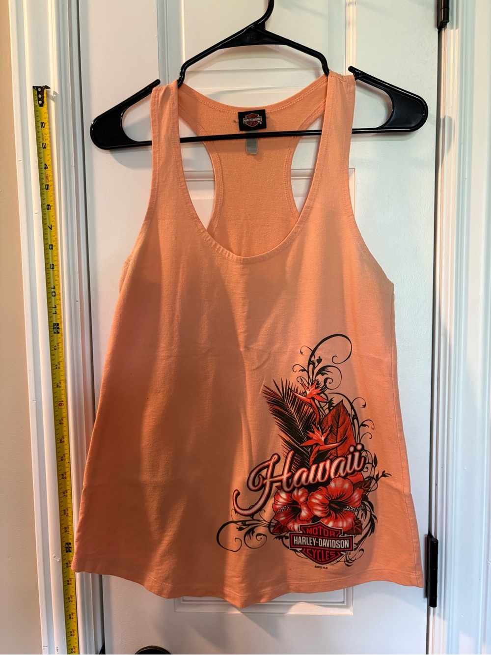 Harley-Davidson Peach Tank Top with Red Floral Hawaii Graphic